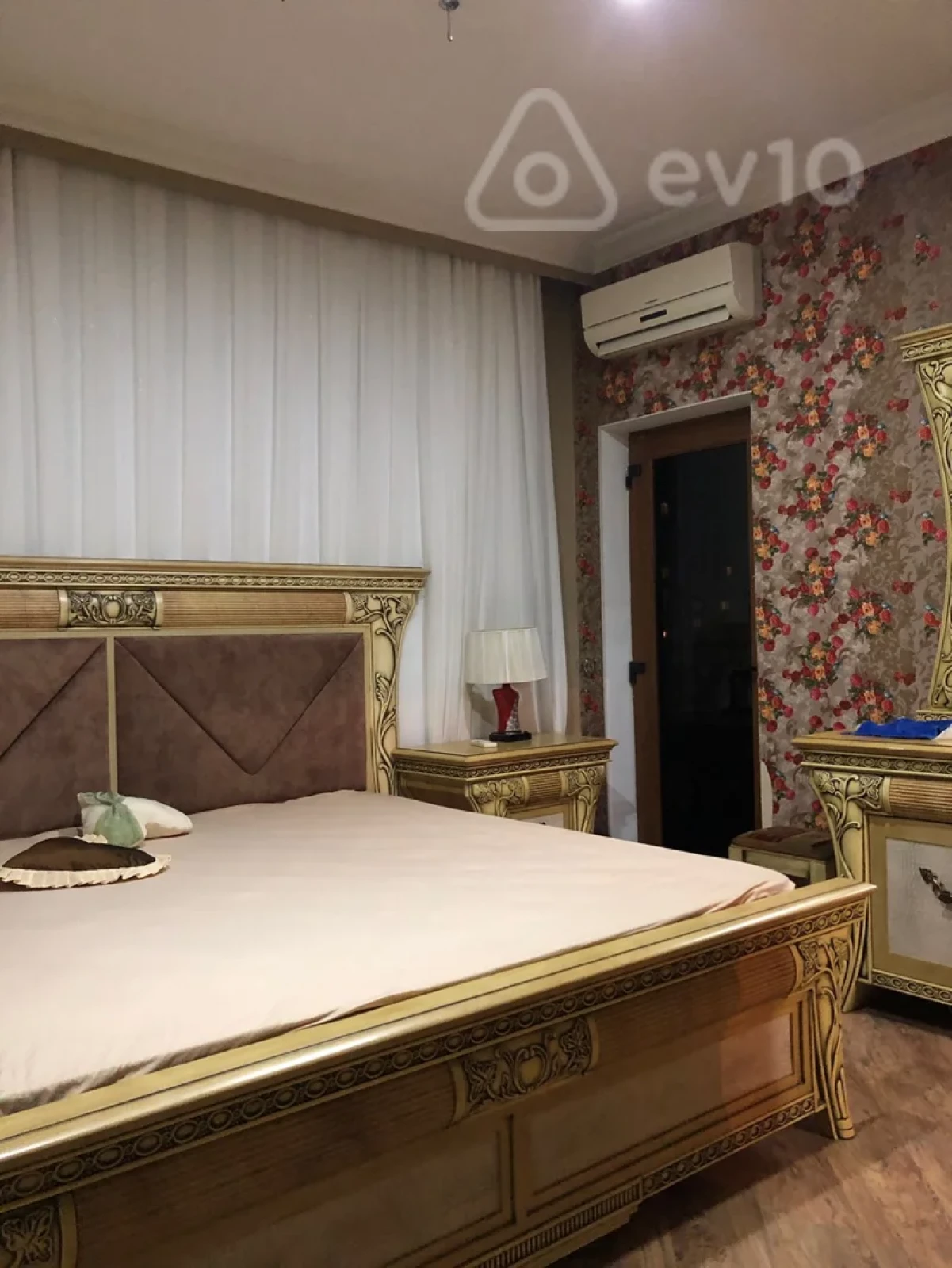 Satılır 3 otaqlı yeni tikili 150 m²