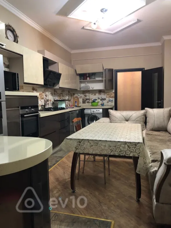 Satılır 3 otaqlı yeni tikili 150 m²