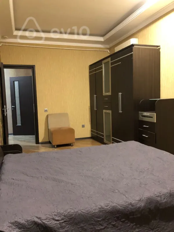 Satılır 3 otaqlı yeni tikili 150 m²