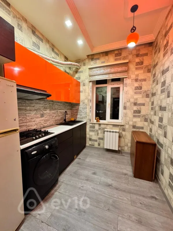 Kirayə verilir 3 otaqlı yeni tikili 90 m²