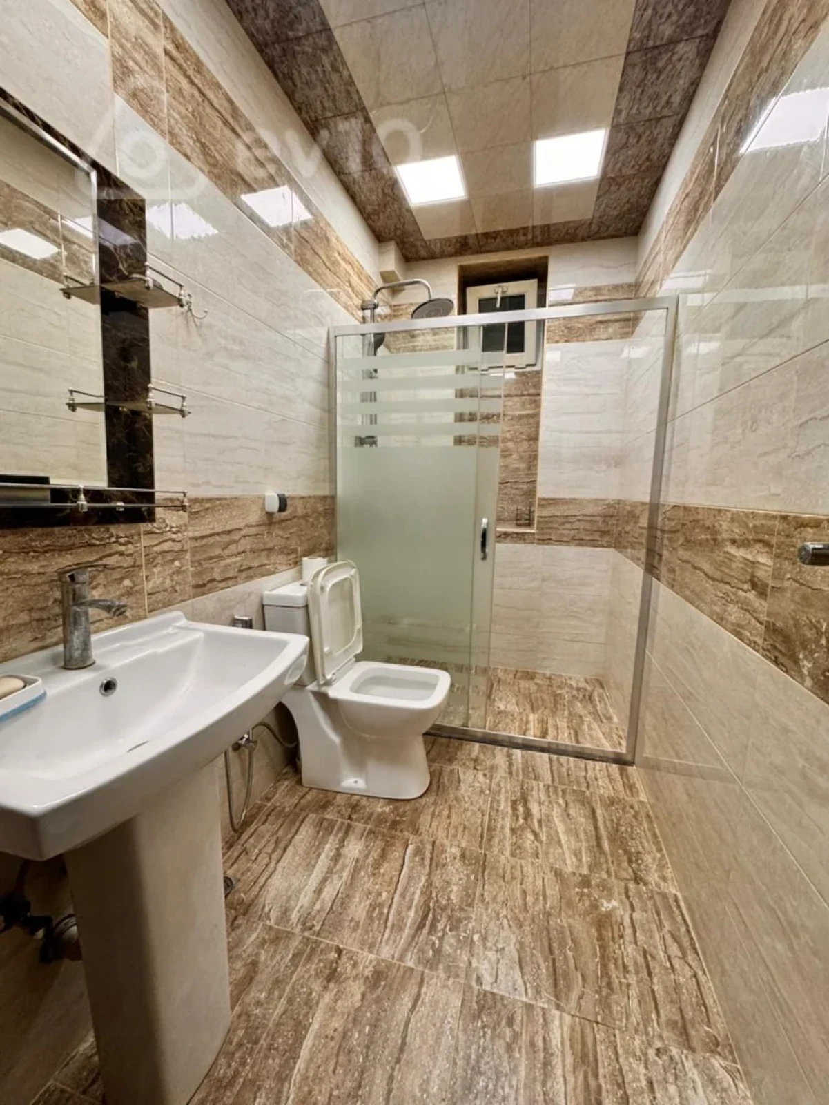 Kirayə verilir 3 otaqlı yeni tikili 90 m²