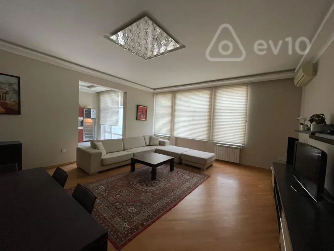 Kirayə verilir 3 otaqlı yeni tikili 400 m²