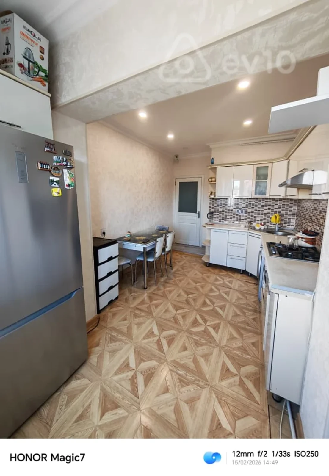 Satılır 3 otaqlı köhnə tikili 80 m²