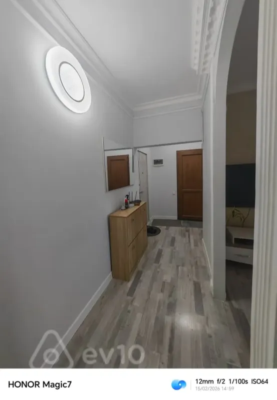 Satılır 3 otaqlı köhnə tikili 80 m²
