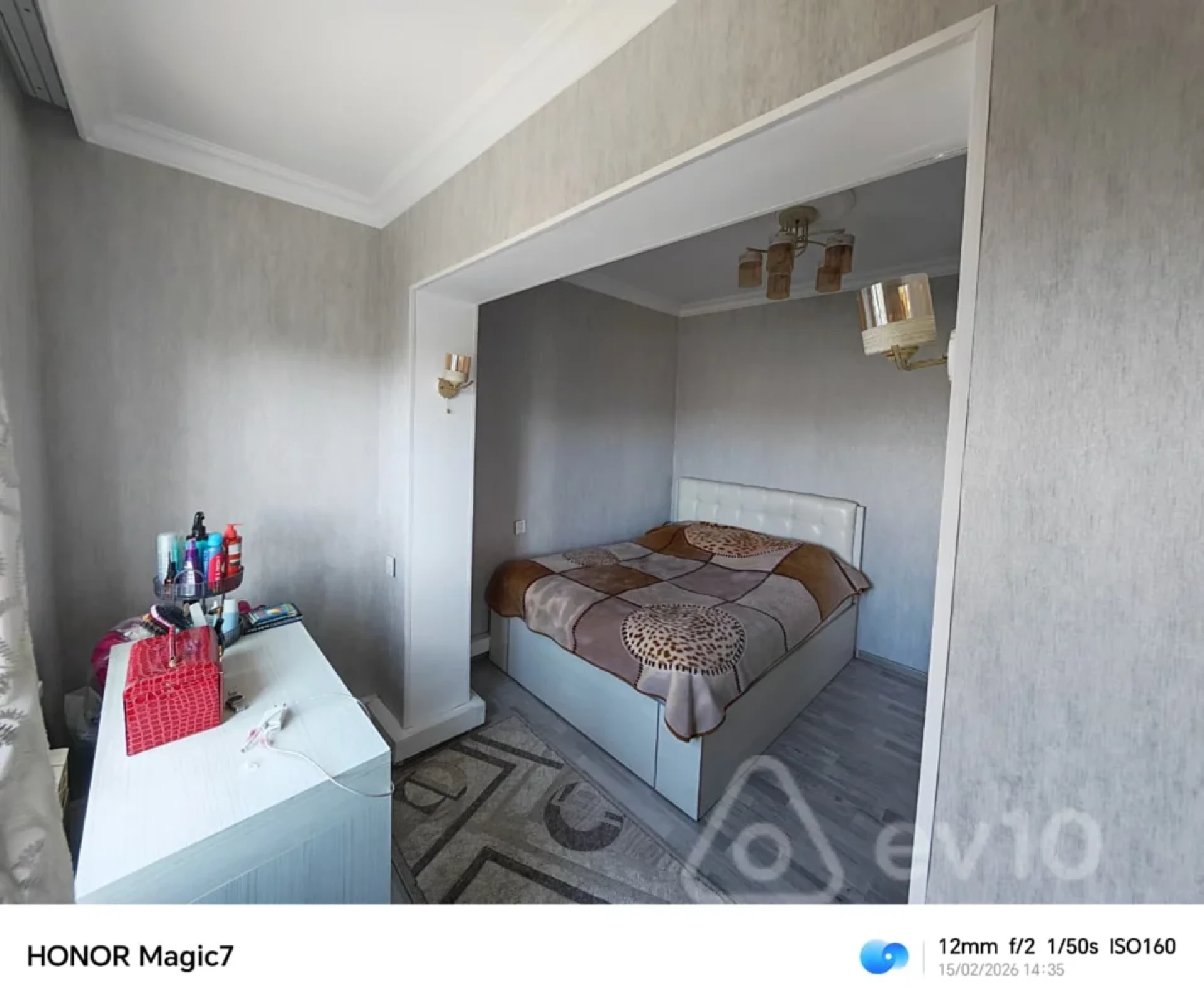 Satılır 3 otaqlı köhnə tikili 80 m²