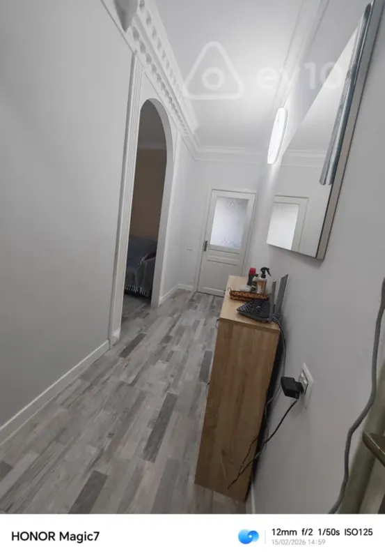 Satılır 3 otaqlı köhnə tikili 80 m²