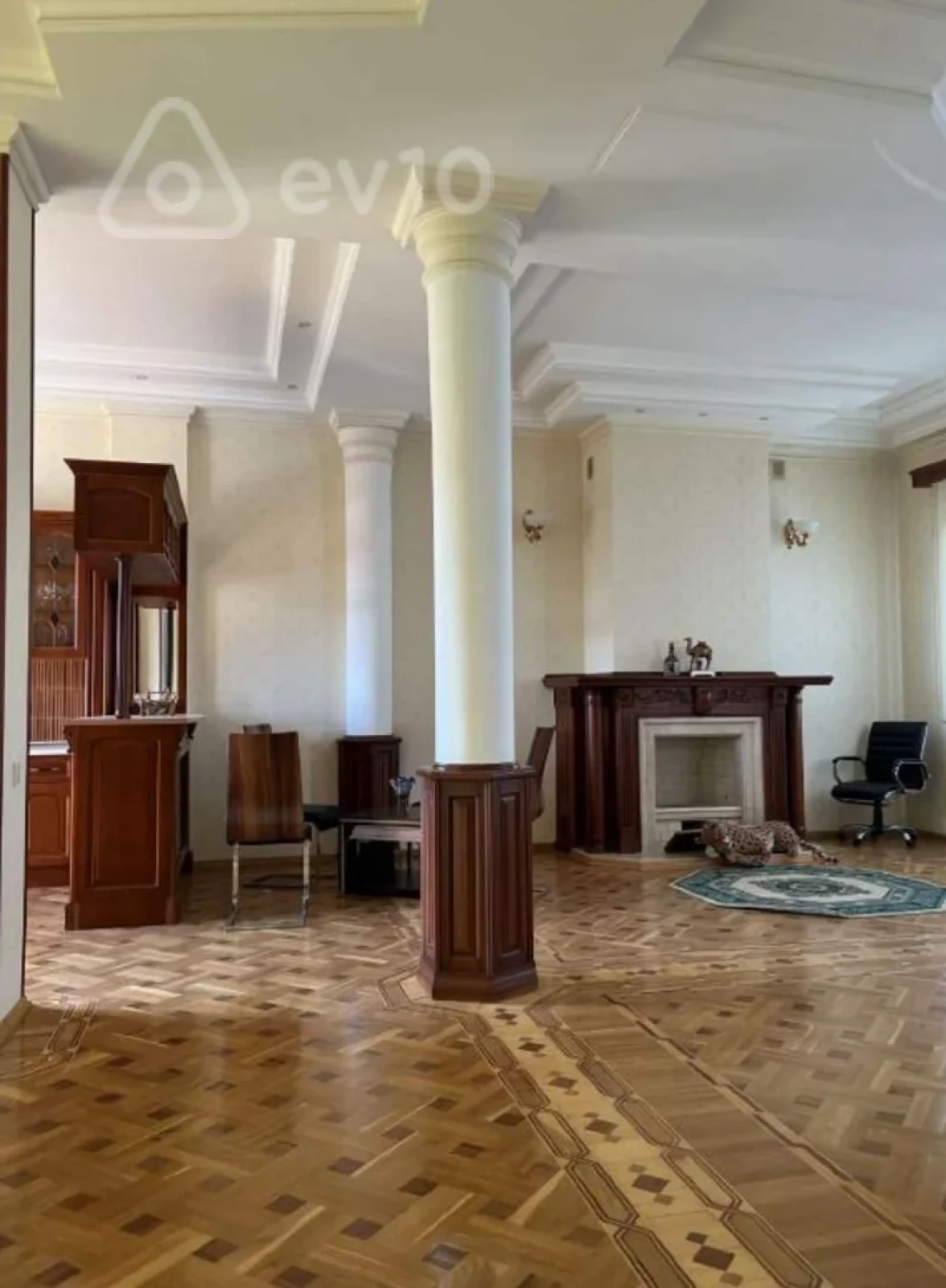 Kirayə verilir 12 otaqlı həyət evi 700 m²