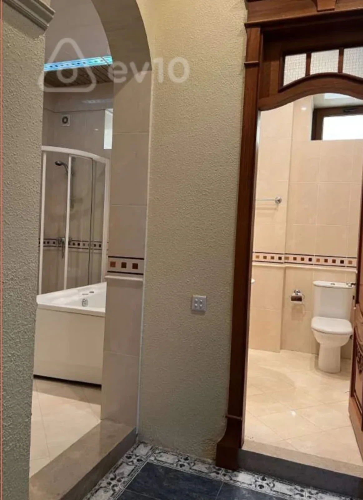 Kirayə verilir 12 otaqlı həyət evi 700 m²