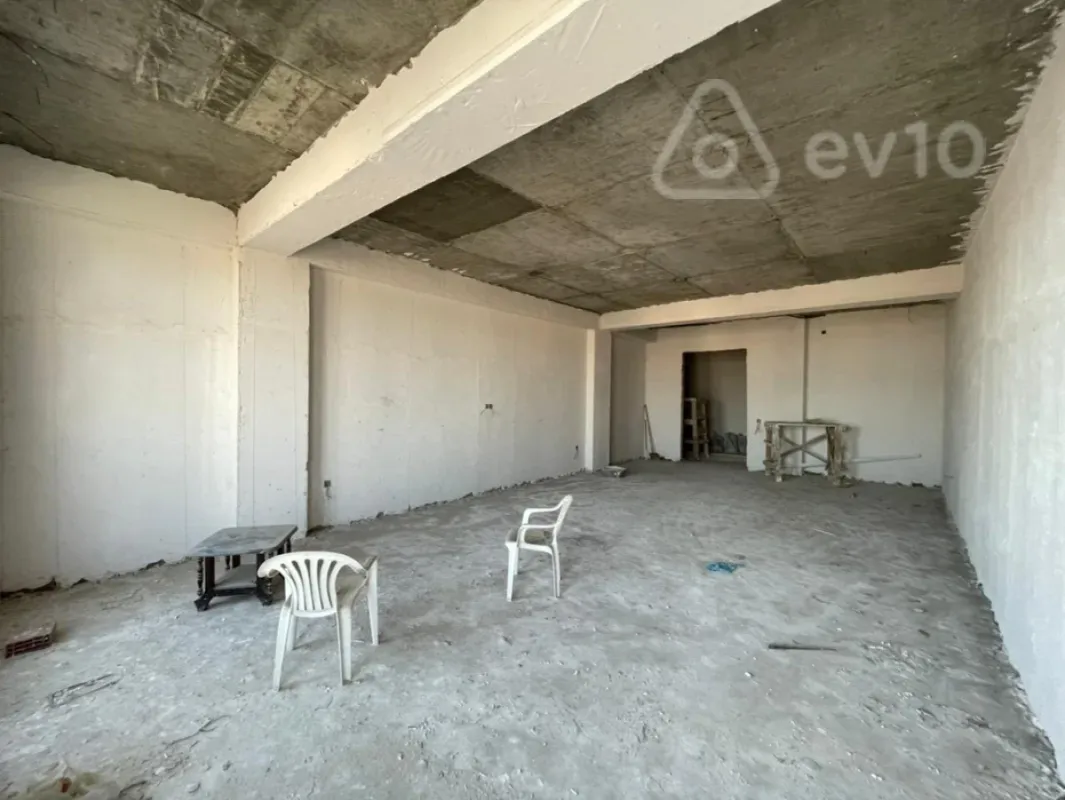 Satılır 4 otaqlı yeni tikili 215 m²