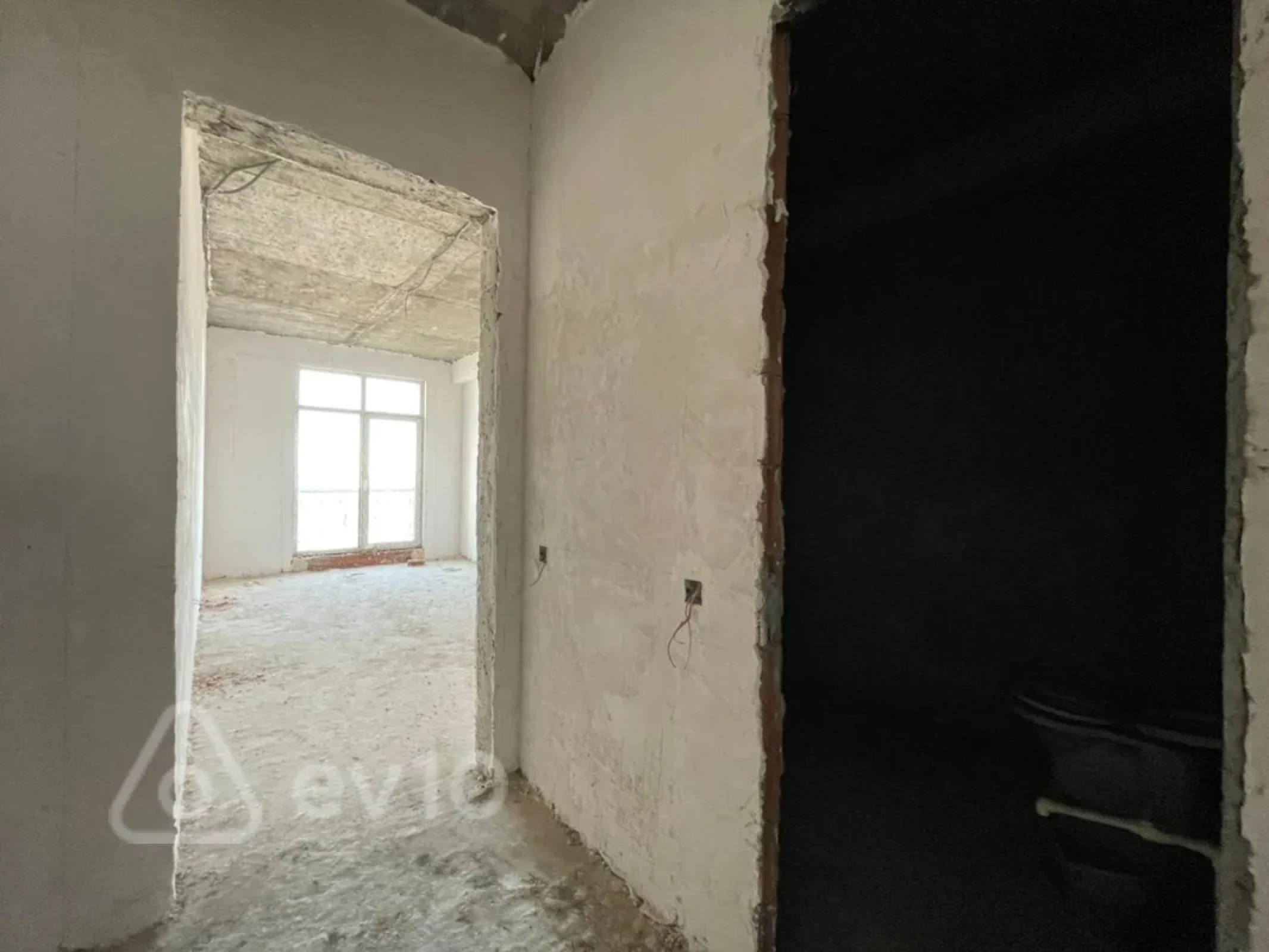 Satılır 4 otaqlı yeni tikili 215 m²