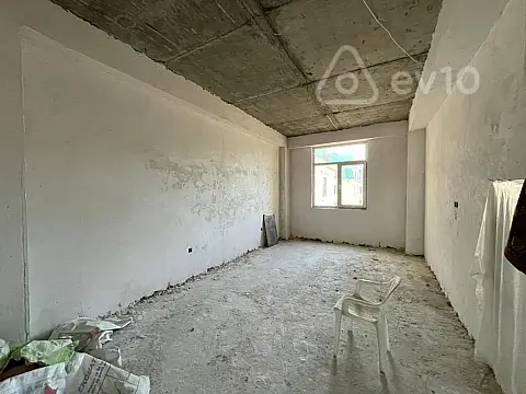 Satılır 4 otaqlı yeni tikili 215 m²