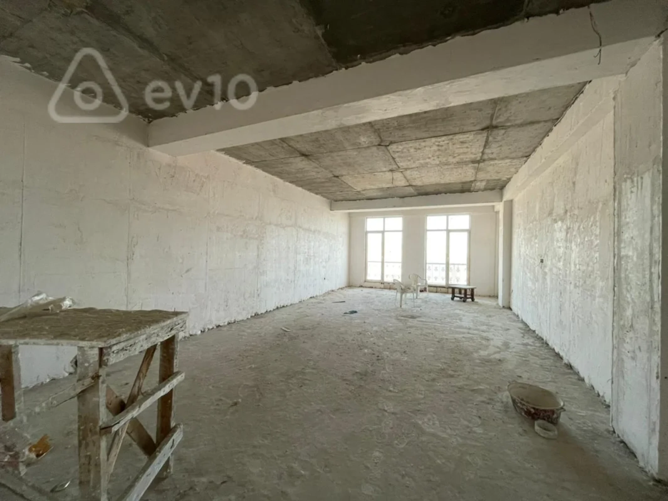 Satılır 4 otaqlı yeni tikili 215 m²