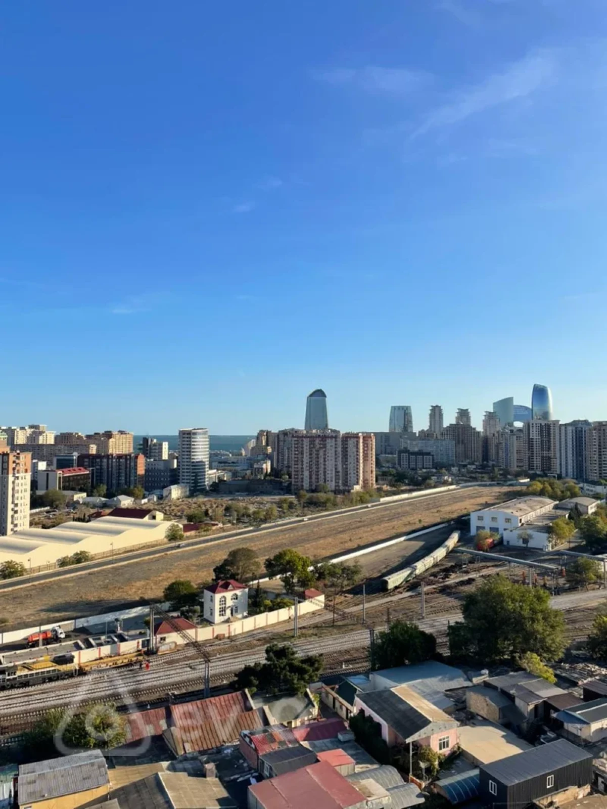 Satılır 4 otaqlı yeni tikili 215 m²