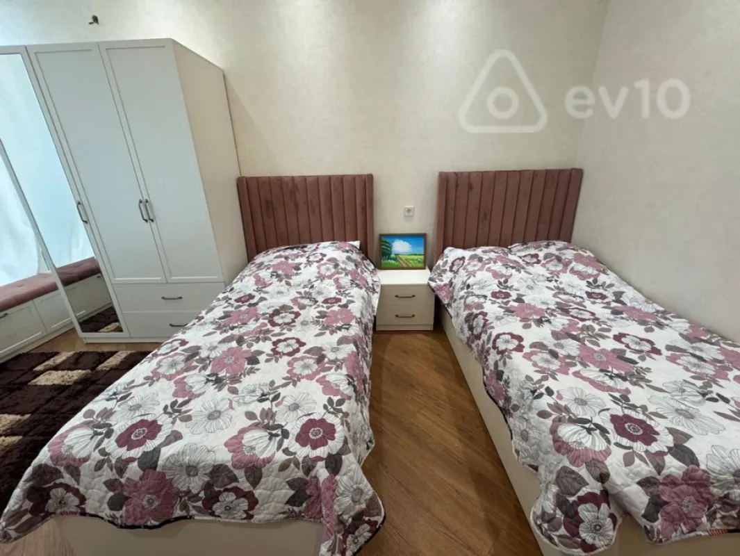 Satılır 3 otaqlı yeni tikili 141 m²