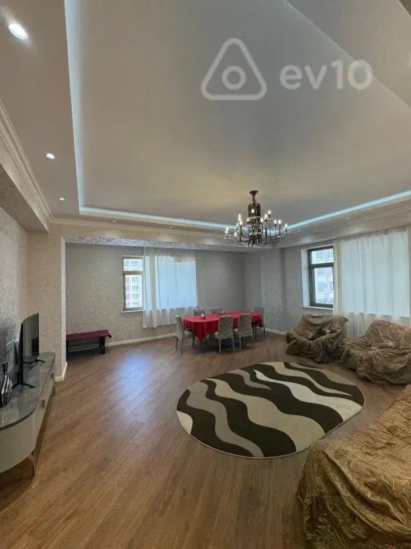 Satılır 3 otaqlı yeni tikili 141 m²