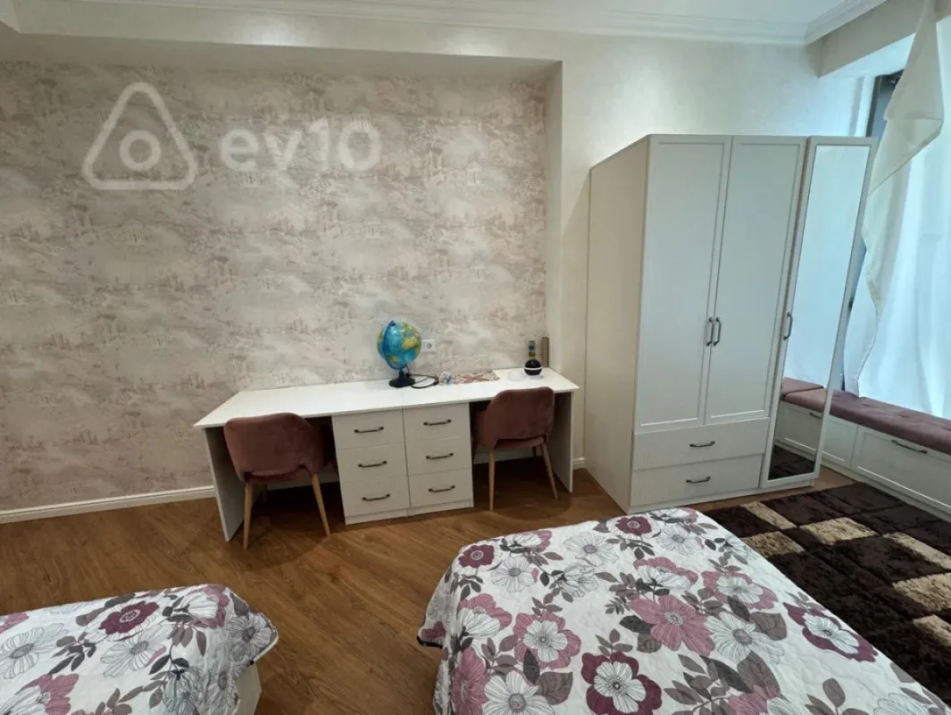 Satılır 3 otaqlı yeni tikili 141 m²