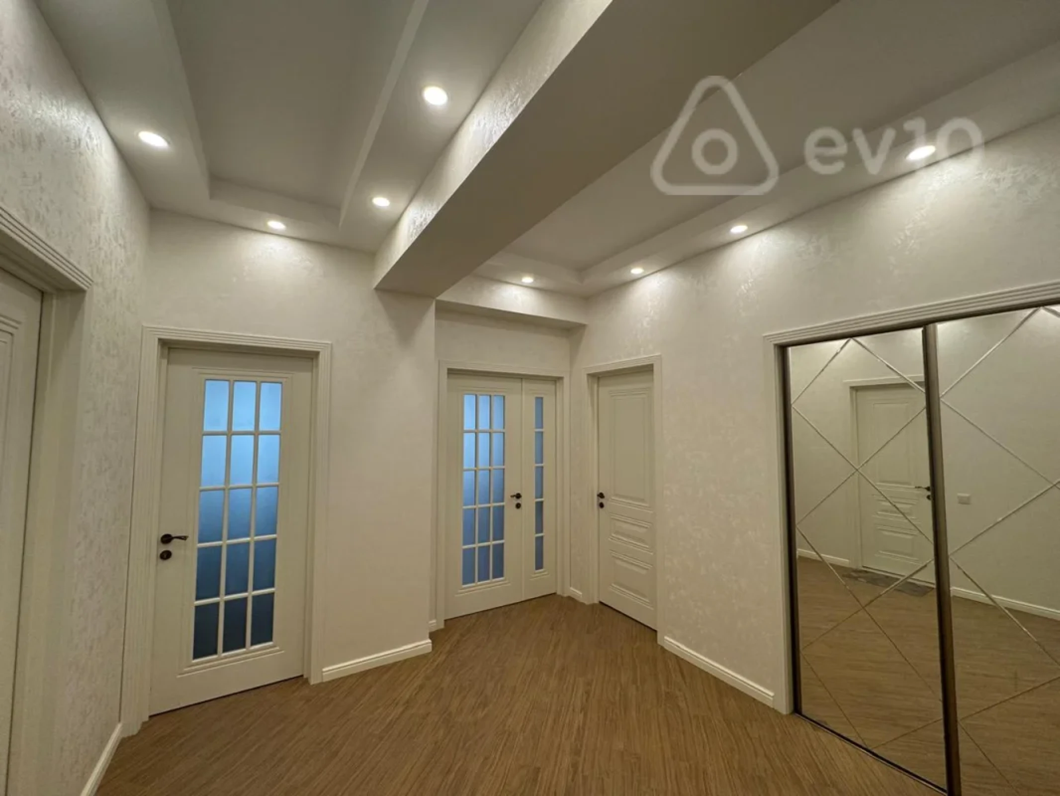 Satılır 3 otaqlı yeni tikili 141 m²