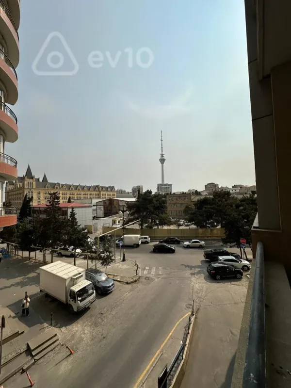 Satılır 3 otaqlı yeni tikili 141 m²