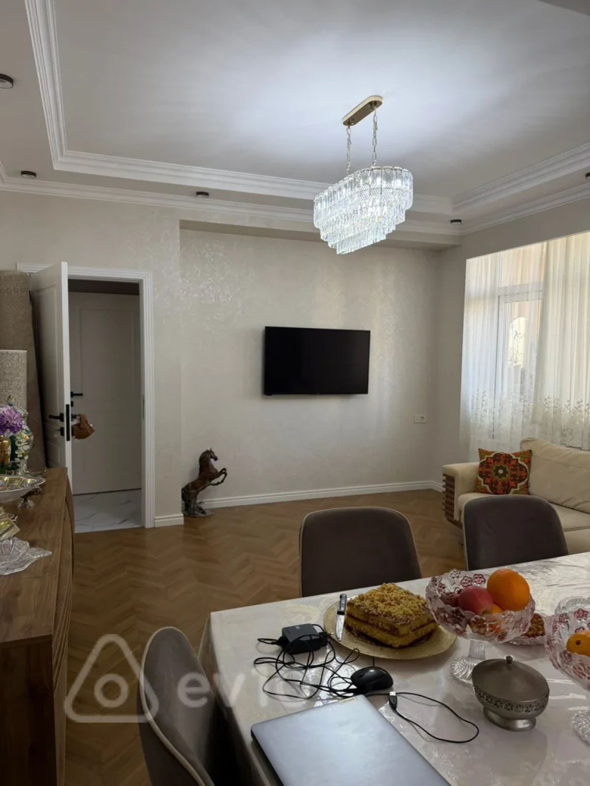Satılır 2 otaqlı yeni tikili 72 m²