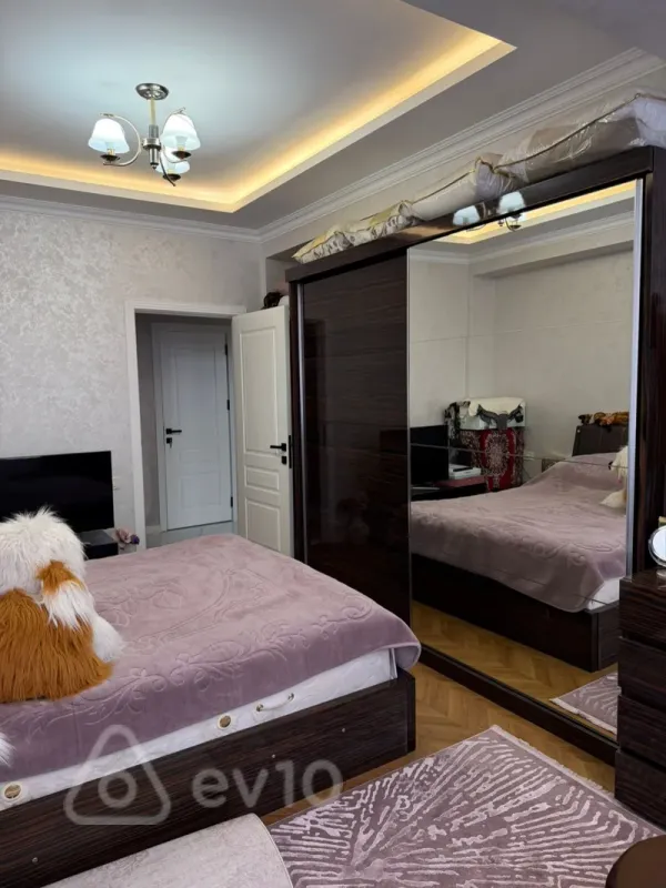 Satılır 2 otaqlı yeni tikili 72 m²