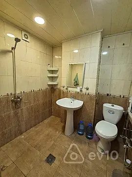 Kirayə verilir 2 otaqlı yeni tikili 55 m²