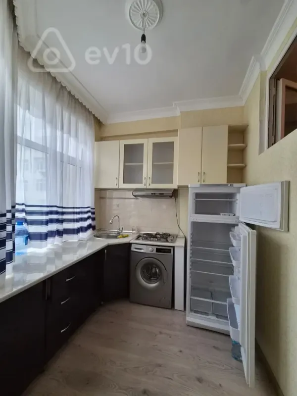 Kirayə verilir 2 otaqlı yeni tikili 55 m²