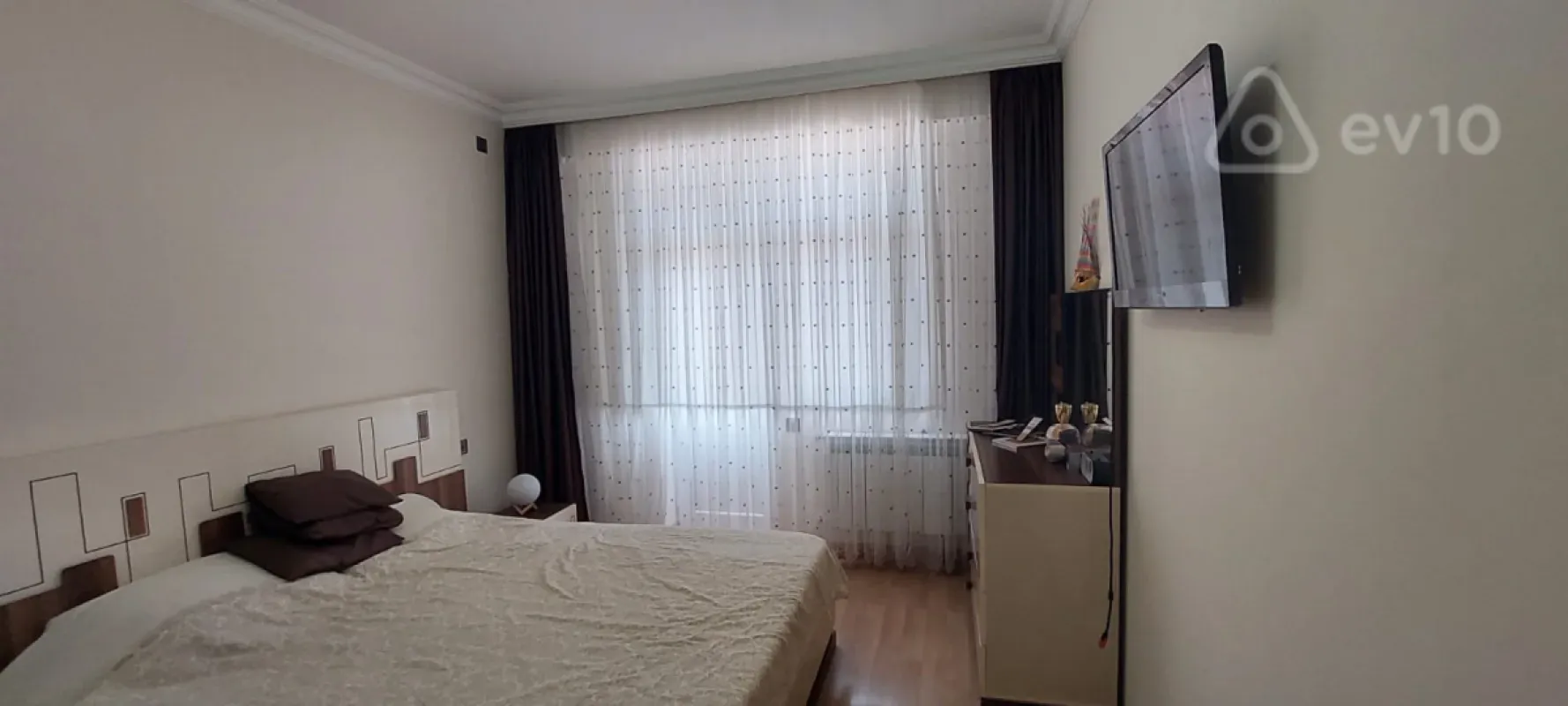 Satılır 4 otaqlı yeni tikili 142 m²