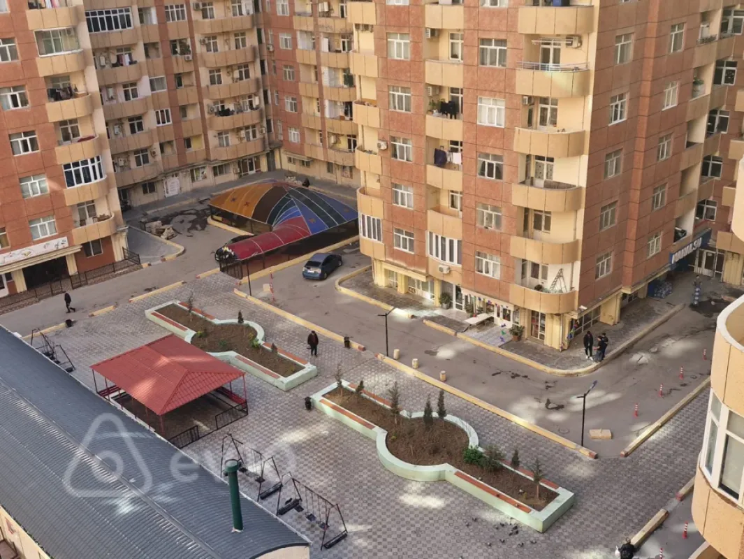 Satılır 4 otaqlı yeni tikili 142 m²