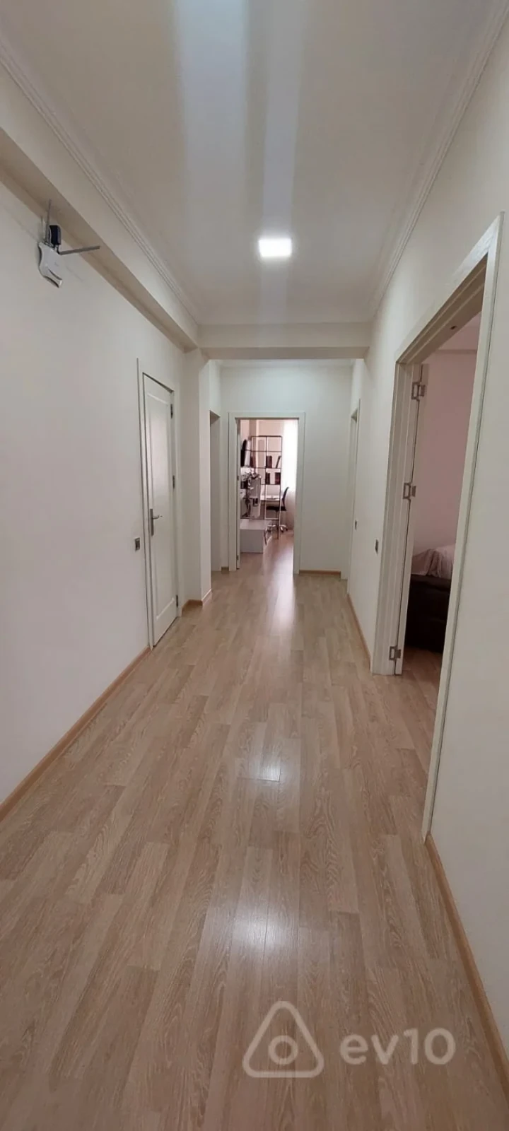 Satılır 4 otaqlı yeni tikili 142 m²