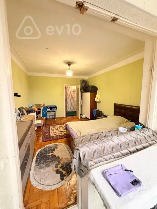 Satılır 3 otaqlı köhnə tikili 60 m²