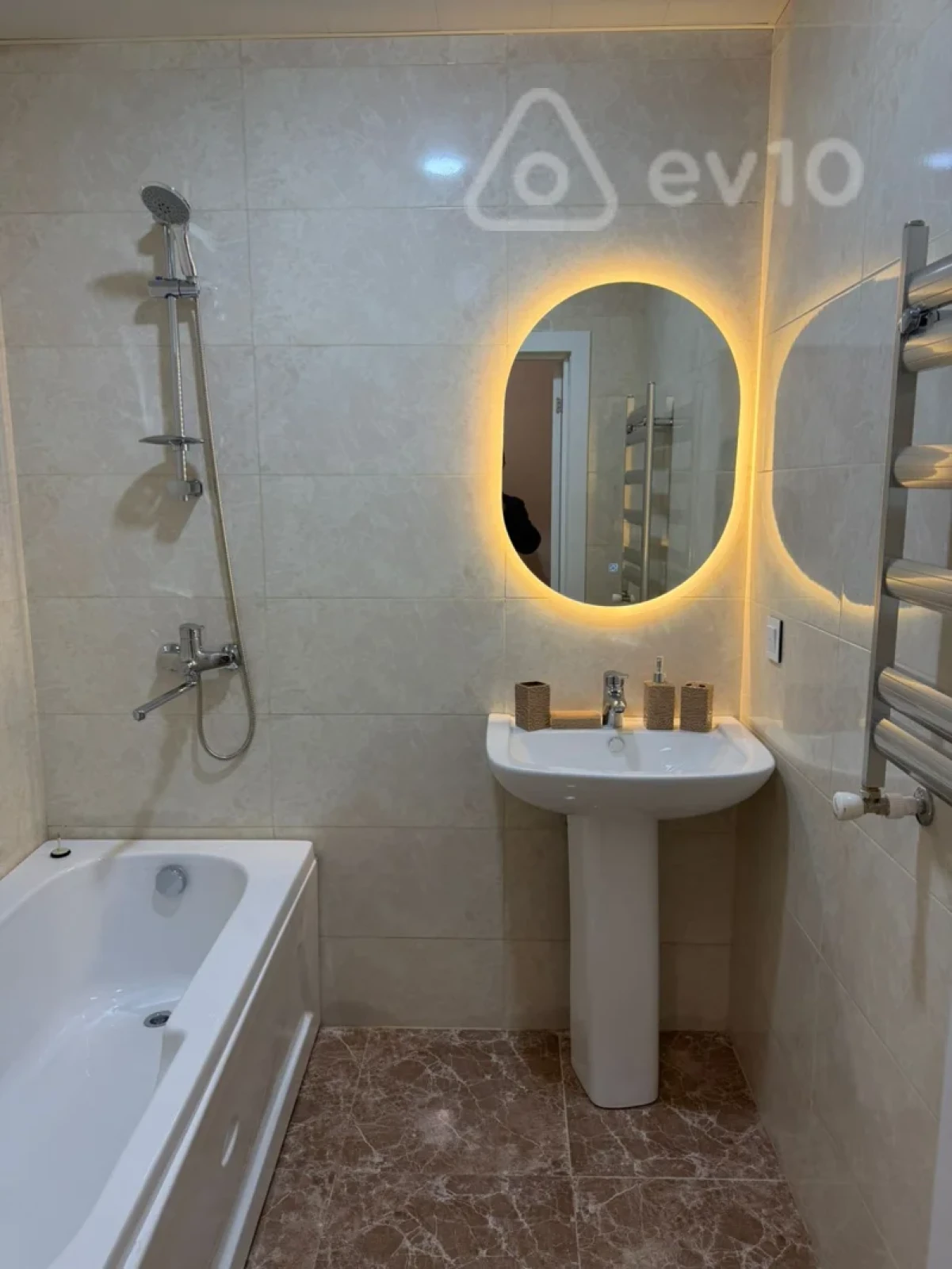 Kirayə verilir 3 otaqlı yeni tikili 80 m²