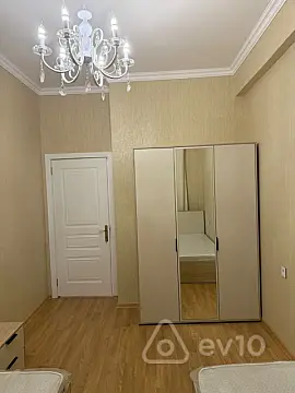 Kirayə verilir 3 otaqlı yeni tikili 80 m²