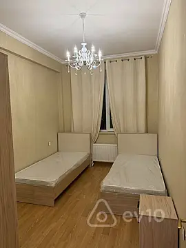 Kirayə verilir 3 otaqlı yeni tikili 80 m²