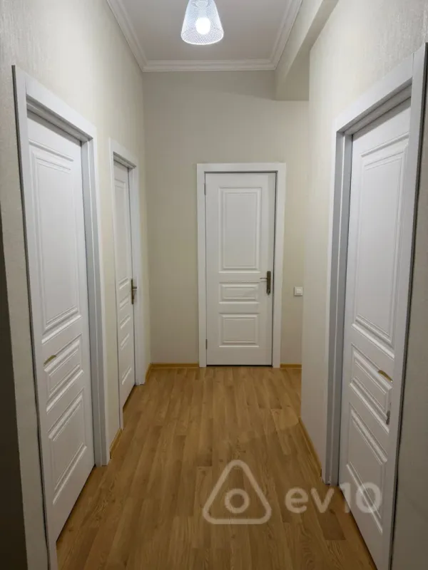 Kirayə verilir 3 otaqlı yeni tikili 80 m²