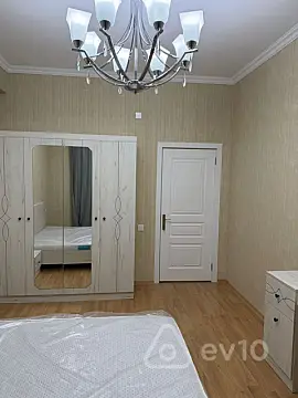 Kirayə verilir 3 otaqlı yeni tikili 80 m²