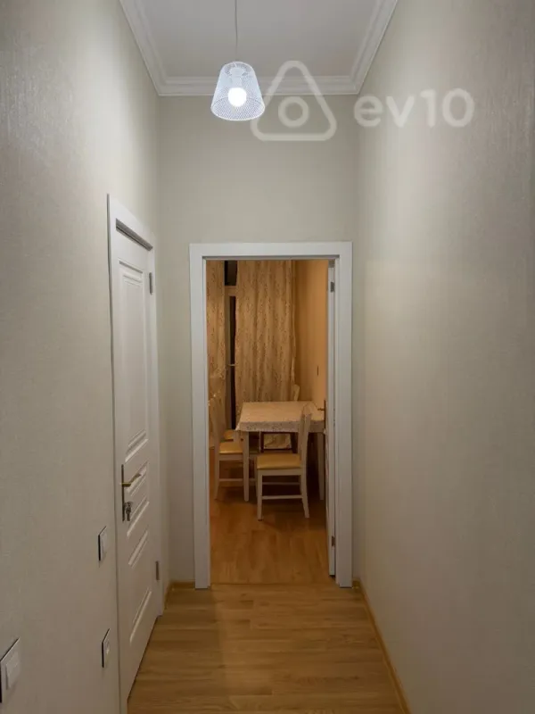 Kirayə verilir 3 otaqlı yeni tikili 80 m²