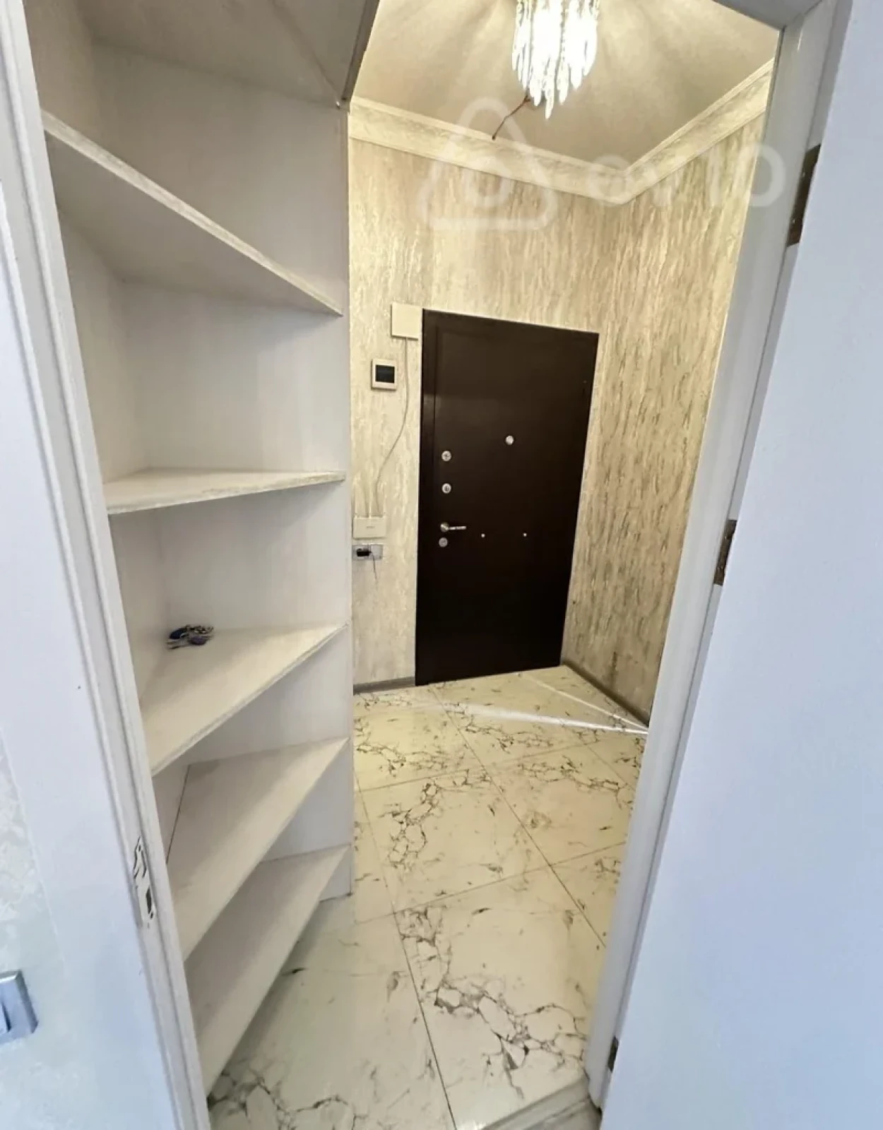 Satılır 2 otaqlı yeni tikili 50 m²