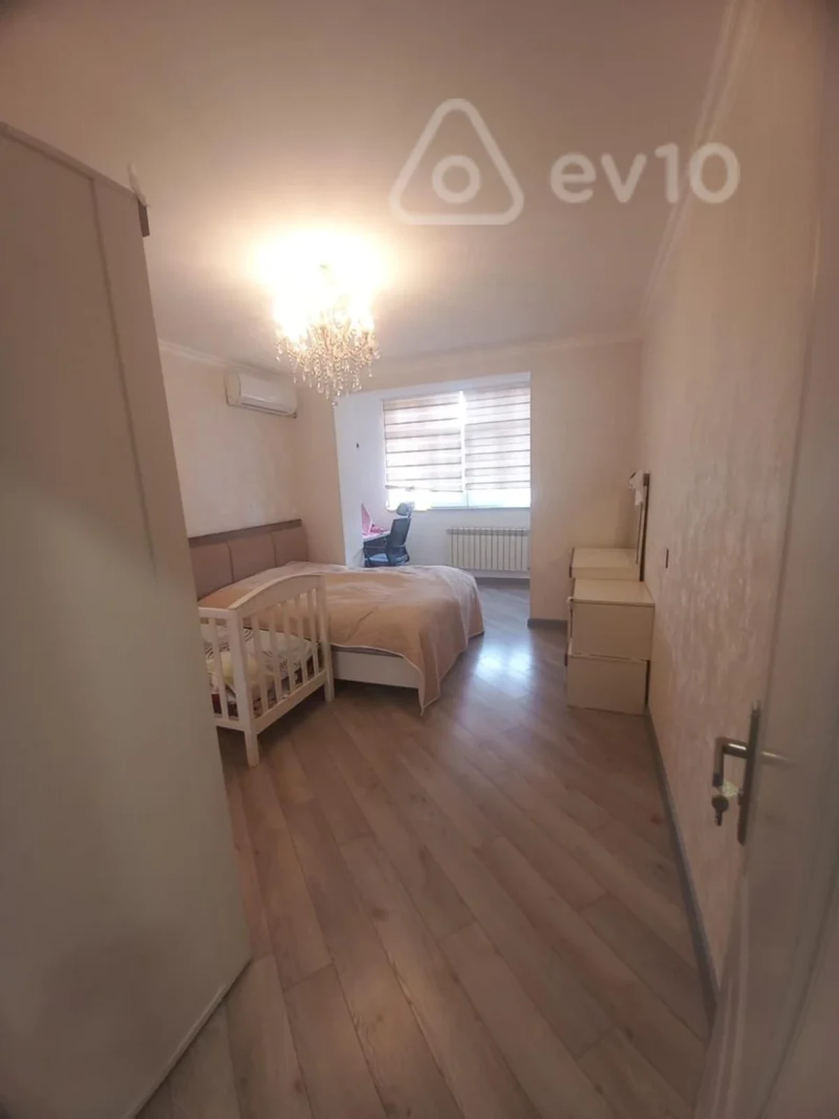 Satılır 2 otaqlı yeni tikili 60 m²