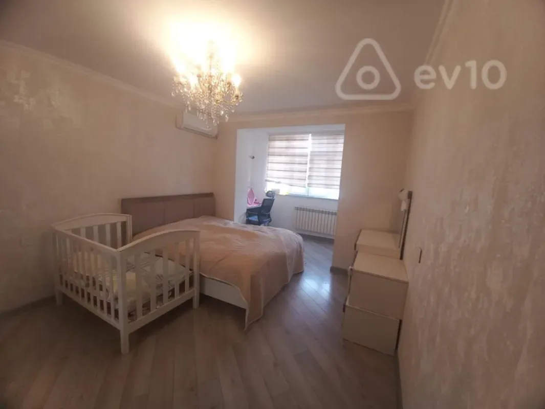 Satılır 2 otaqlı yeni tikili 60 m²
