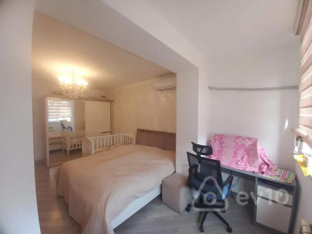 Satılır 2 otaqlı yeni tikili 60 m²