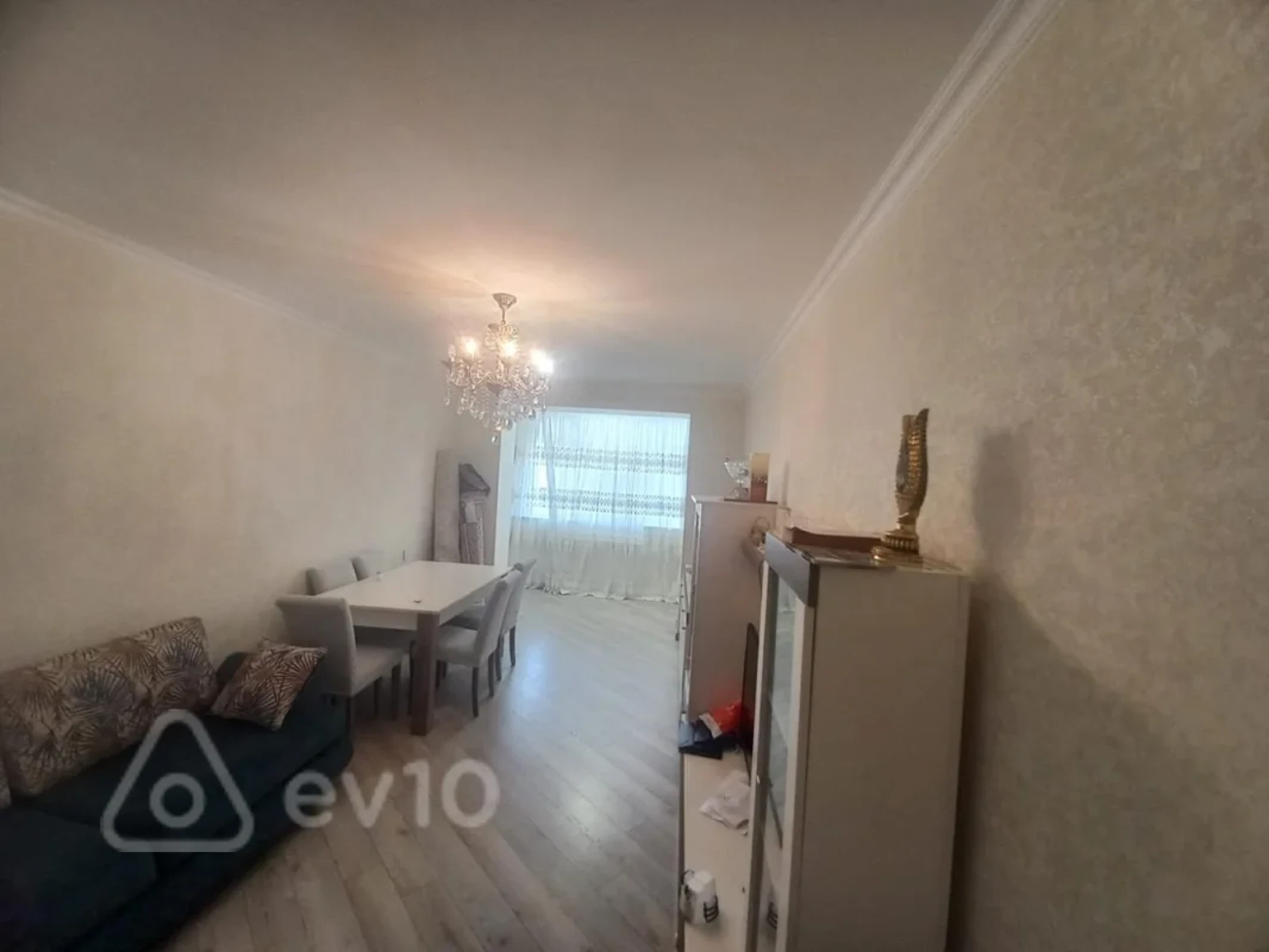 Satılır 2 otaqlı yeni tikili 60 m²