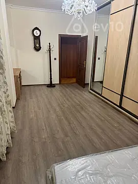 Satılır 3 otaqlı yeni tikili 115 m²