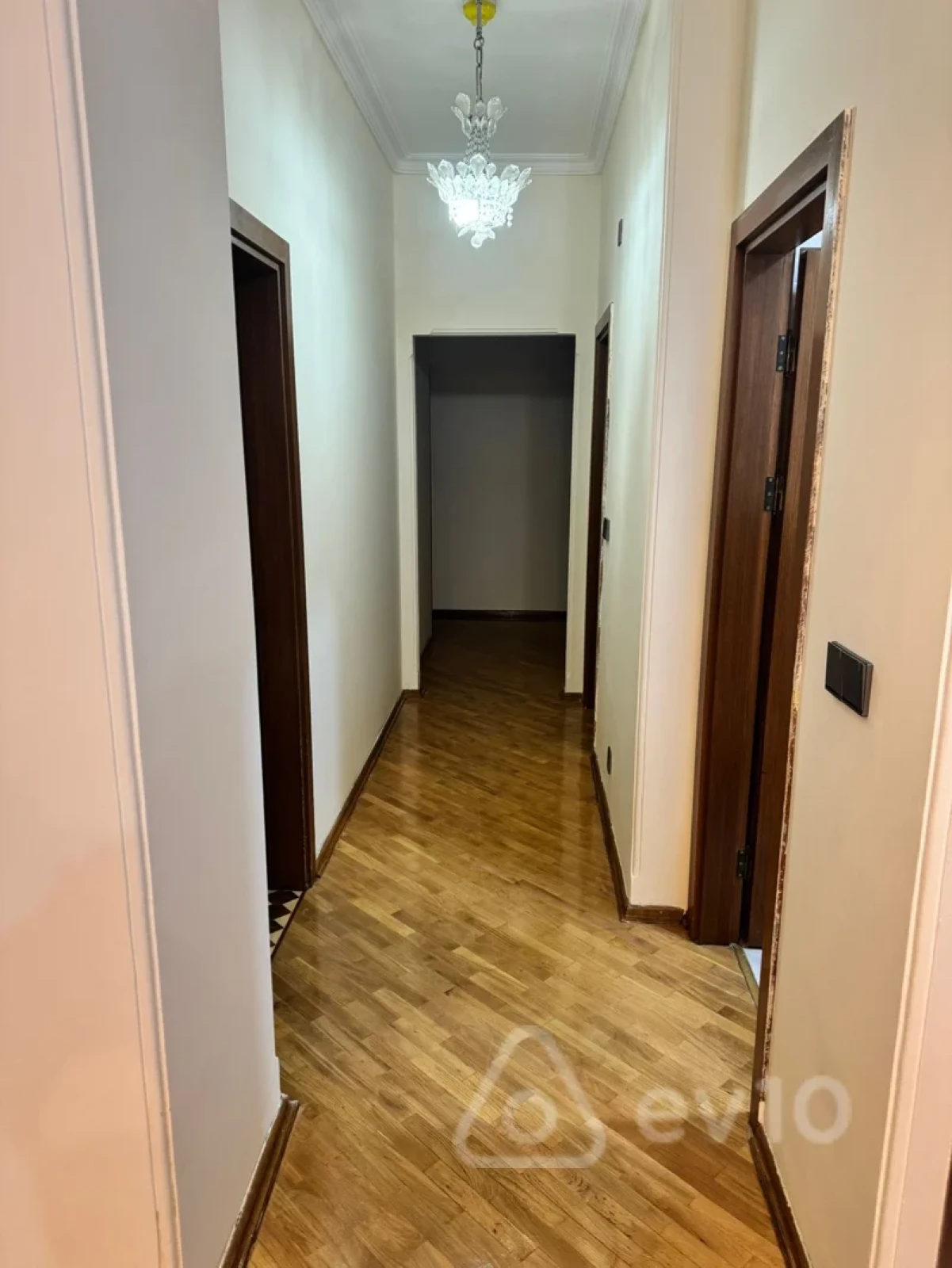 Satılır 3 otaqlı yeni tikili 115 m²