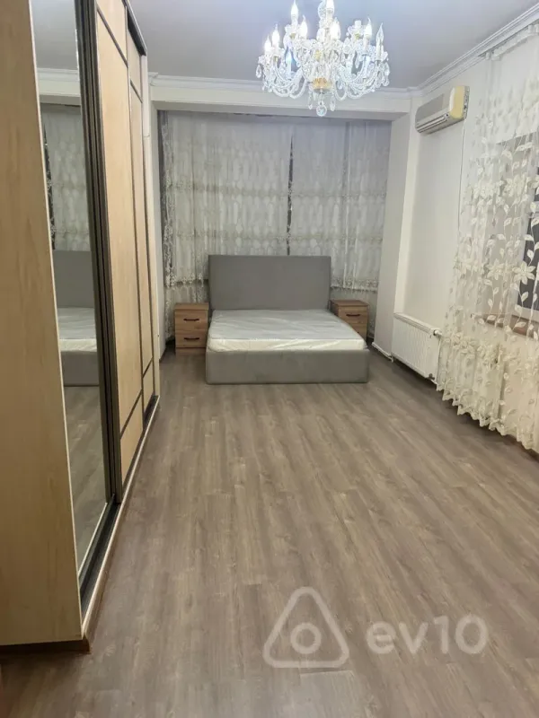 Satılır 3 otaqlı yeni tikili 115 m²