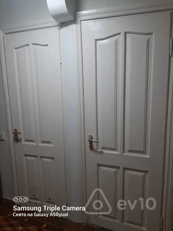 Kirayə verilir 2 otaqlı köhnə tikili 60 m²