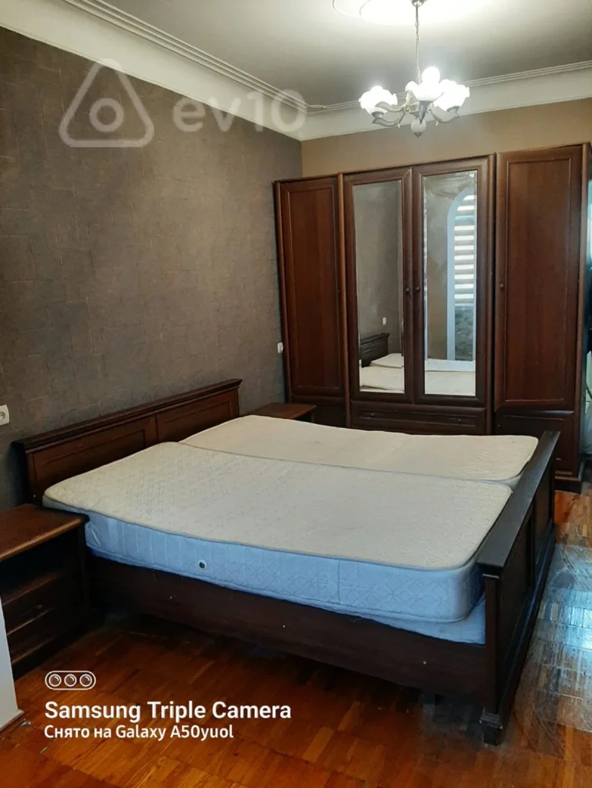 Kirayə verilir 2 otaqlı köhnə tikili 60 m²