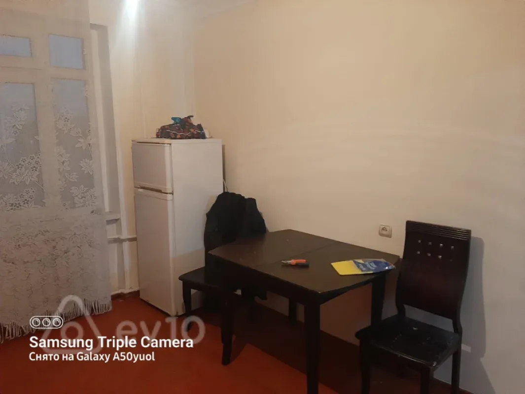 Kirayə verilir 2 otaqlı köhnə tikili 60 m²