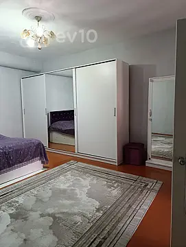 Kirayə verilir 2 otaqlı həyət evi 70 m²