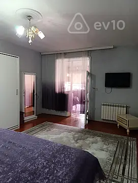 Kirayə verilir 2 otaqlı həyət evi 70 m²