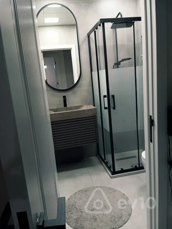 Satılır 2 otaqlı yeni tikili 60 m²